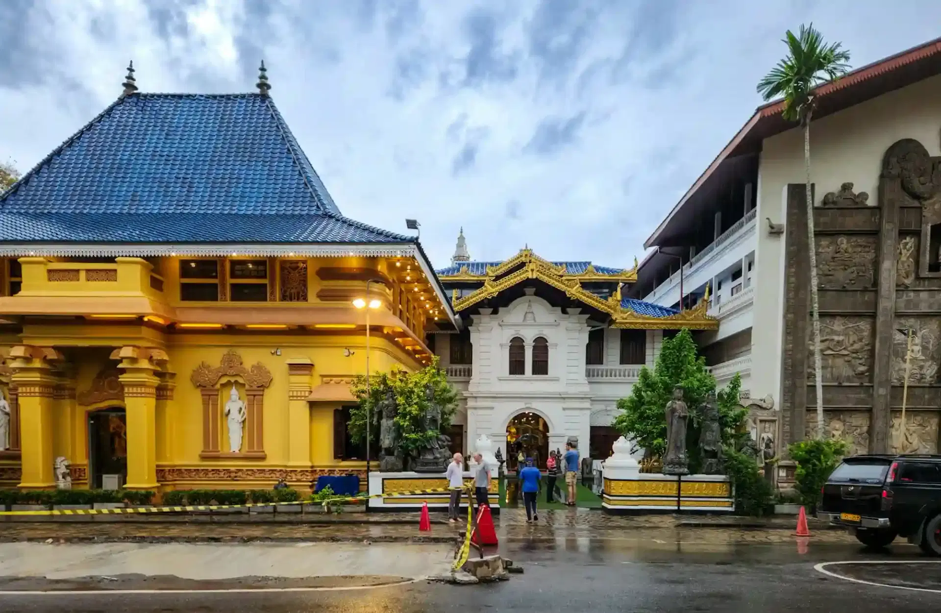 Gangaramaya Temple