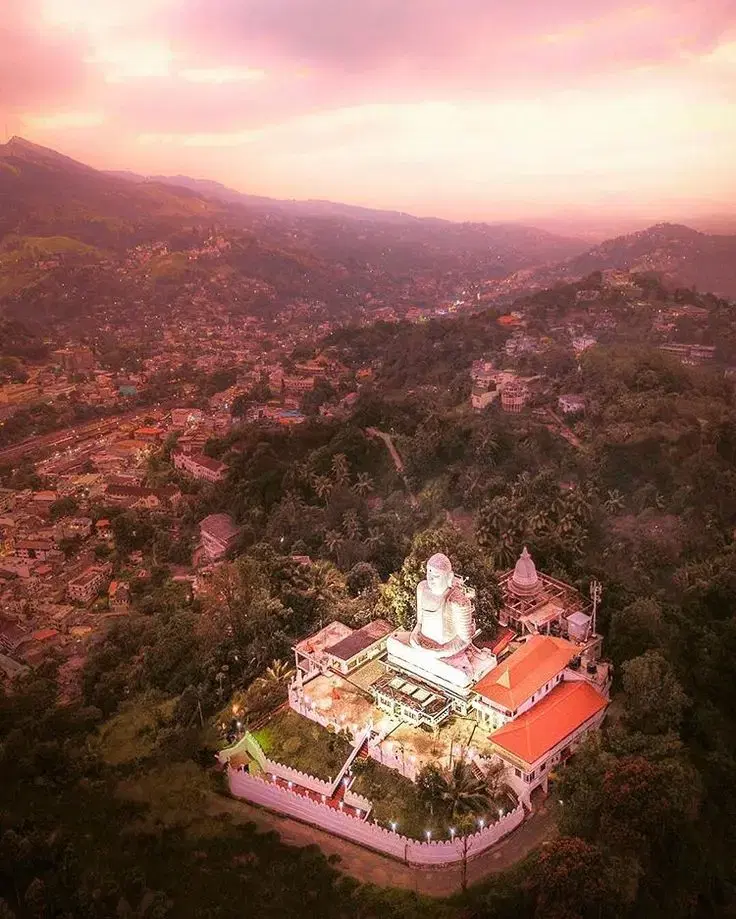 Bahirawakanda Buddha Temple