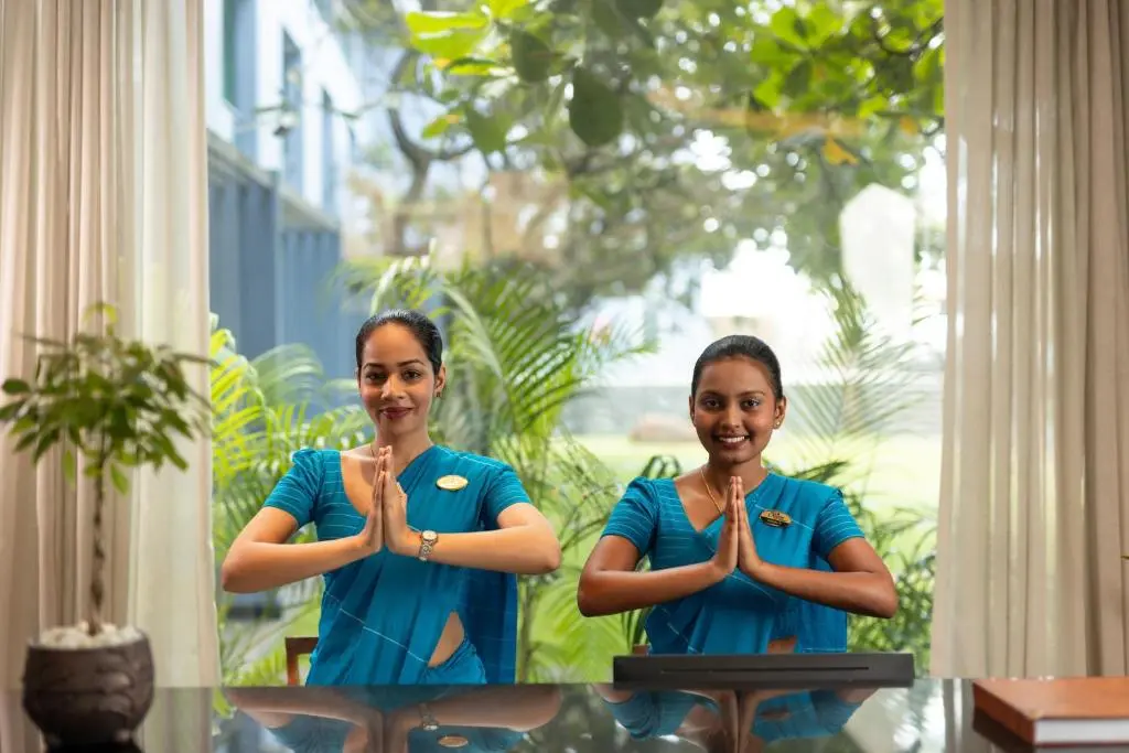 Welcome to Sri Lanka and You will relax at Earl's Regent Negombo